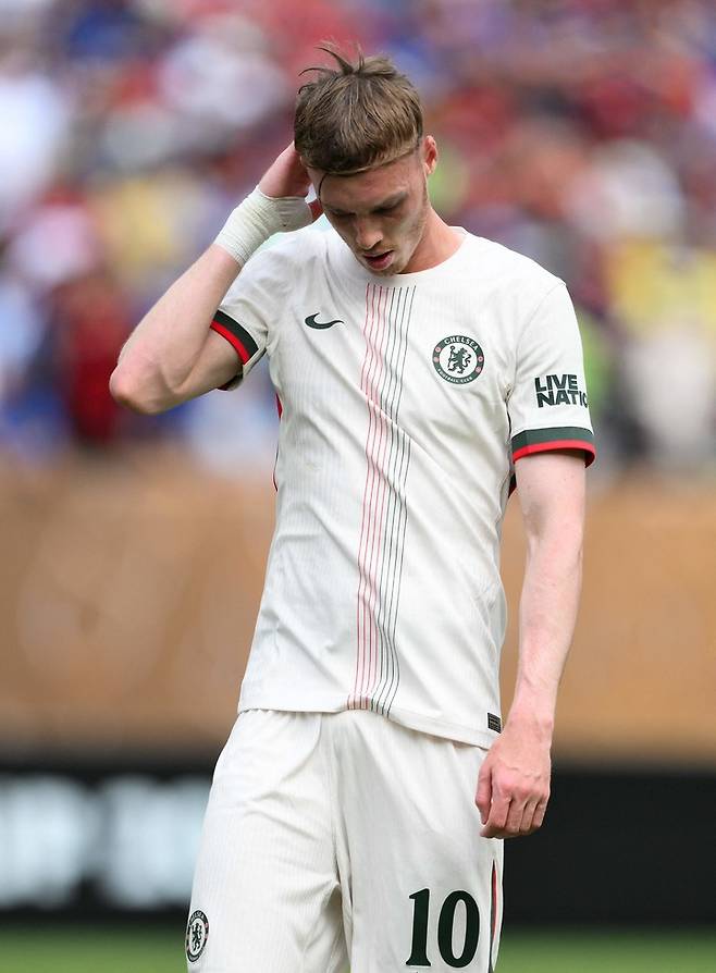 21일 미국 필라델피아의 링컨 파이낸셜 필드에서 열린 2025 국제축구연맹(FIFA) 클럽 월드컵 D조 2차전 플라멩구와 경기에 출전한 첼시의 콜 팔머