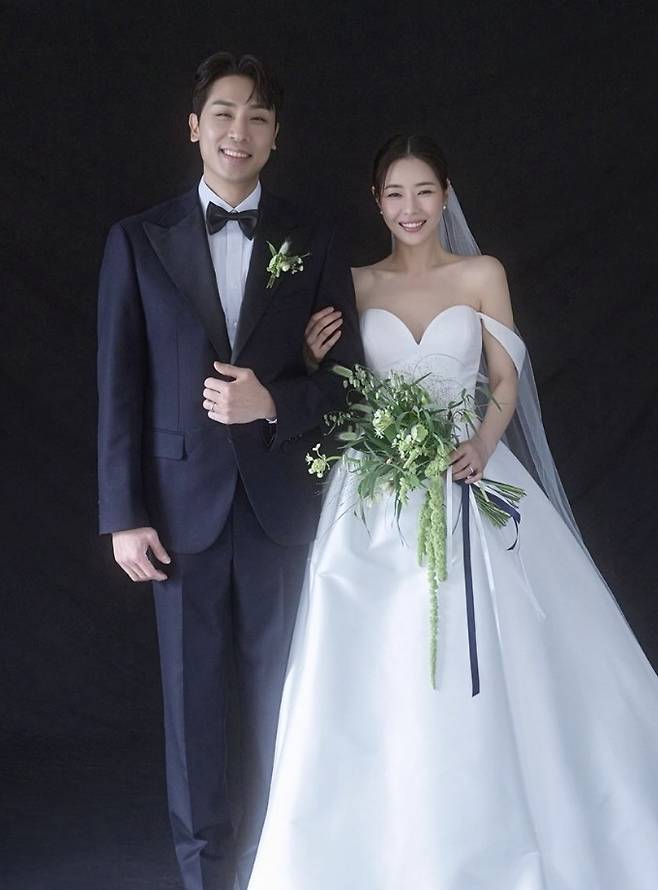 배우 박하나, 전 농구선수 겸 감독 김태술 / 박하나 인스타그램