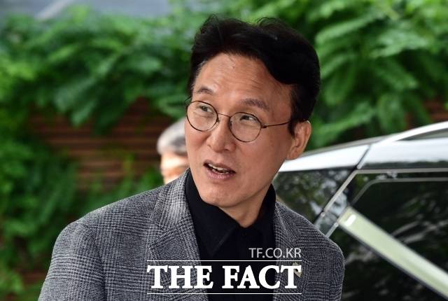 국민의힘은 21일 "김민석 국무총리 후보자가 중국 칭화대 법학석사 논문에 탈북자라는 표현 대신 '배반하고 도망간 사람'이라는 뜻의 '반도자'(叛逃者)라고 명시했다"고 지적했다. 아울러 김 후보자의 칭화대 석사 학위 취득 과정에 대해서도 재차 의혹을 제기했다. /임영무 기자