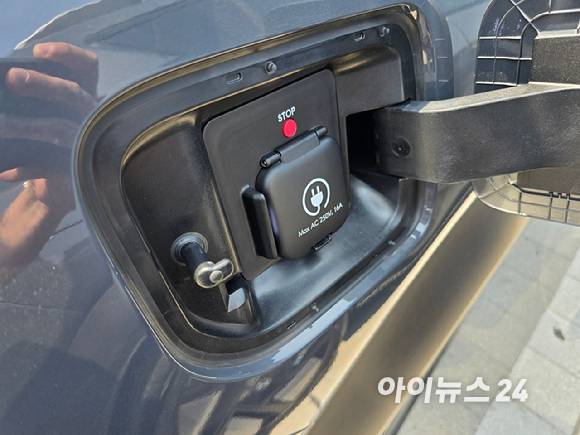 현대차 '디 올 뉴 넥쏘'의 V2L. [사진=김종성 기자]