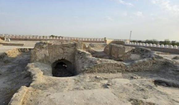 13세기 몽골 군대에 파괴된 '부하라 성' 내부의 방치된 현장 [사진=윤영선]