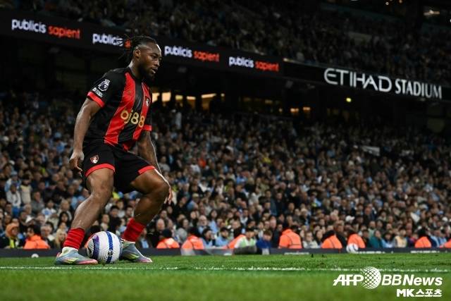 영국 매체 ‘커트오프사이드’는 “토트넘은 본머스 공격수 세메뇨 영입을 원하고 있다”고 보도했다. 사진=AFPBBNews=News1