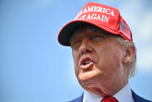 미국이 대이란 공습에 나설 것인지에 대해 2주 안에 결정하겠다고 밝힌 미국 도날드 트럼프 대통령. 연합AFP