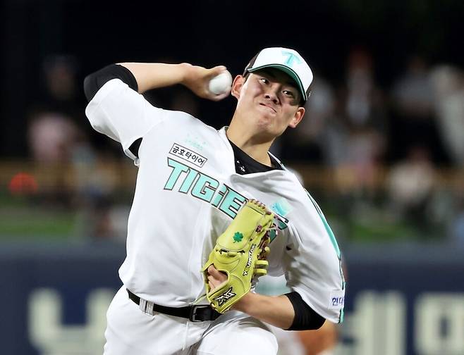 ▲ 1군 데뷔 후 15.2이닝 동안 무실점을 기록하며 이 부문 타이거즈 역사를 갈아치운 성영탁 ⓒ연합뉴스