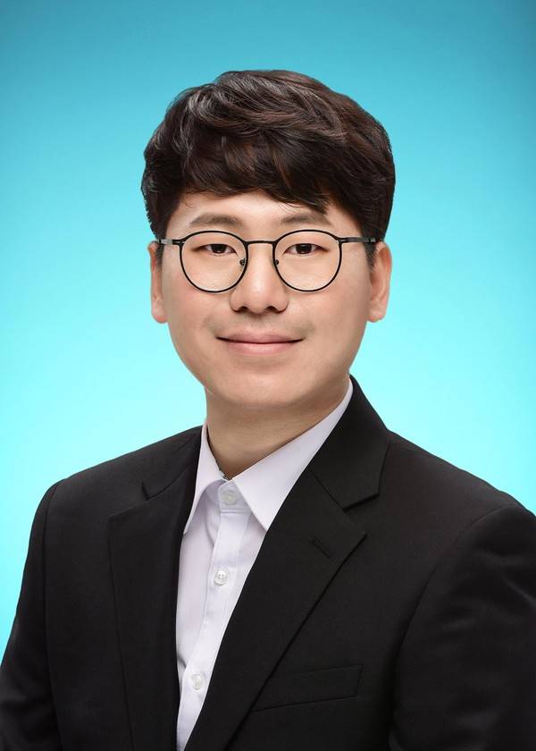 더불어민주당 김상욱(울산 남구갑) 의원이 지역 사무국에 새로운 보좌진으로 김우성 사무국장을 영입했다.