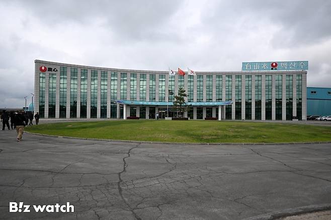 농심 백산수 중국 신공장의 모습. /사진=이명근 기자 qwe123@