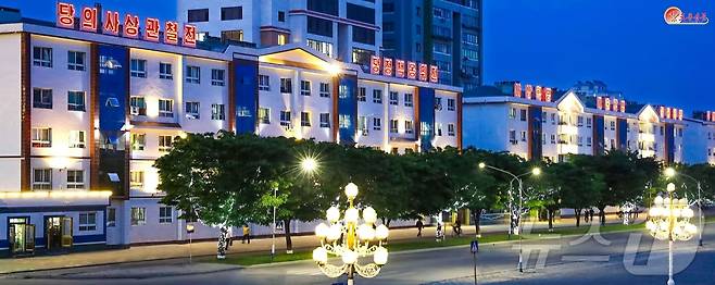 (평양 노동신문=뉴스1) = 북한 노동당 기관지 노동신문은 22일 평안북도 신의주시를 두고 "국경 관문 도시의 면모가 몰라보게 달라지고 있다"고 보도했다. [국내에서만 사용가능. 재배포 금지. DB 금지. For Use Only in the Republic of Korea. Redistribution Prohibited] rodongphoto@news1.kr