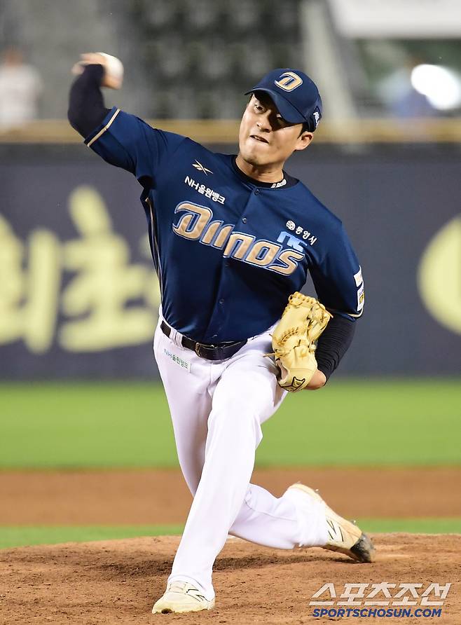 17일 잠실구장에서 열린 LG와 NC의 경기. 투구하고 있는 NC 류진욱. 잠실=송정헌 기자songs@sportschosun.com/2025.06.17/
