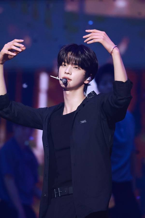 그룹 투어스 신유 ⓒ플레디스