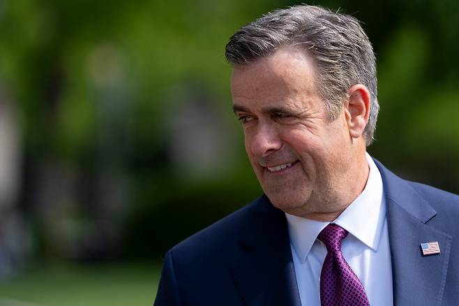 존 랫클리프 CIA 국장은 21일 미국의 이란 공습 당시 백악관 워룸에서 작전에 참여한 것으로 전해졌다./AP 연합뉴스