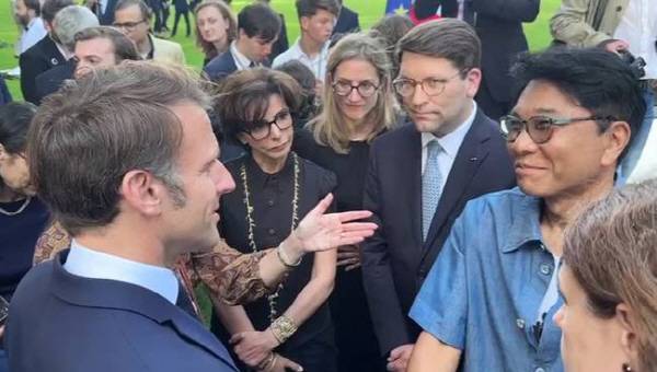 마크롱 프랑스 대통령 만난 이수만. A2O엔터테인먼트 제공