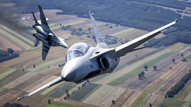 FA-50 경공격기.   KAI