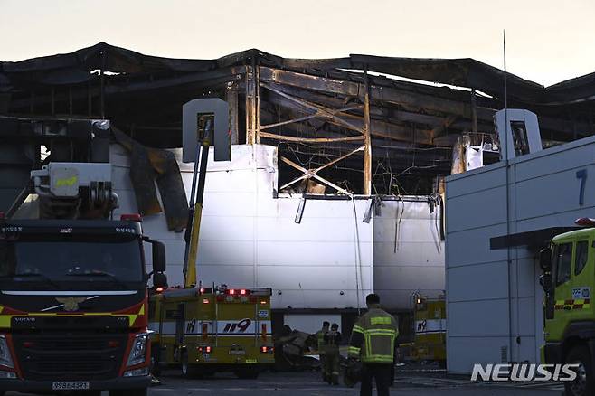 [화성=뉴시스] 지난해 6월 24일 화재가 발생한 경기 화성시 아리셀 공장. 2024.06.24.  jtk@newsis.com