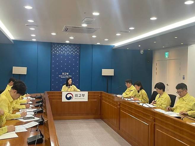 [서울=뉴시스] 외교부는 22일 미국의 이란 핵시설 3곳 공격으로 악화되고 있는 이란 내 상황과 우리 국민 안전대책을 점검하기 위해 본부-공관 합동 상황점검회의를 개최했다. (사진=외교부 제공) 2025.06.22 *재판매 및 DB 금지