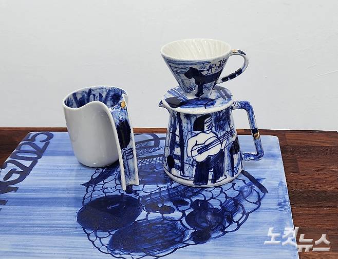 정길영의 작품을 5만원에서 30만원 사이의 가격에 구매할 수 있다는 점에서 이번에 선보인 생활자기는 매력적인 소장품이다. 곽인숙 기자