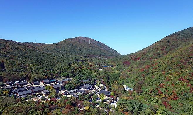 부산 금정산과 범어사 모습. 연합뉴스
