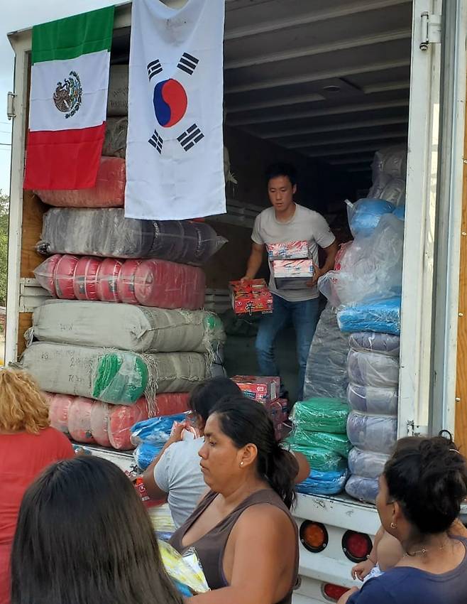 2023년 멕시코 허리케인 피해 지역에 구호품 전달 ['사랑의 손길' 제공. 재판매 및 DB 금지]