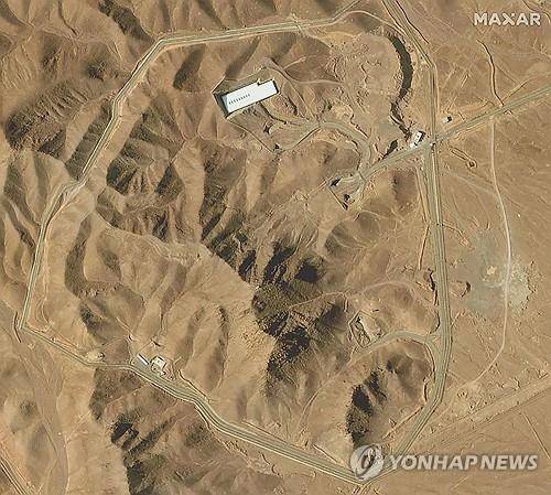 지난 2월 이란 포르도 핵시설을 상공에서 찍은 위성 사진
[ⓒ2025 Maxar Technologies / AFP 연합뉴스 자료사진. 재판매 및 DB 금지]