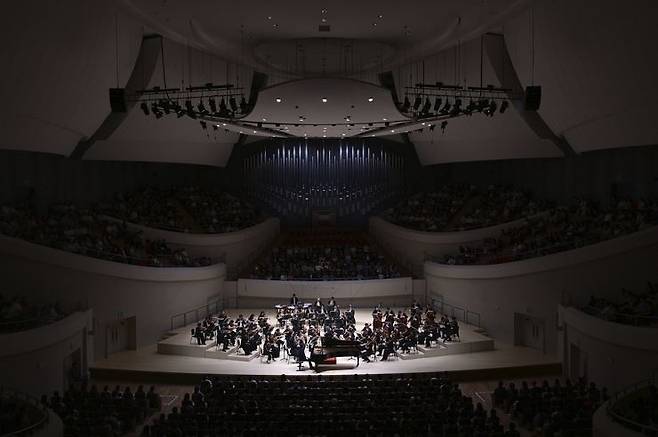 부산서 열린 '황제 그리고 오르간' [부산콘서트홀 제공. 재판매 및 DB 금지]