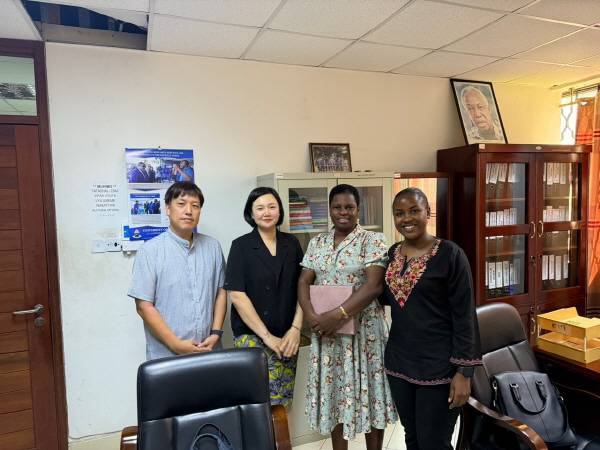 대구대 오혜경 교수가 탄자니아 현지 사범대를 방문해 회의에 참가했다. 대구대.