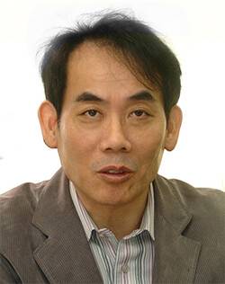 윤일현 시인·윤일현교육문화연구소 대표