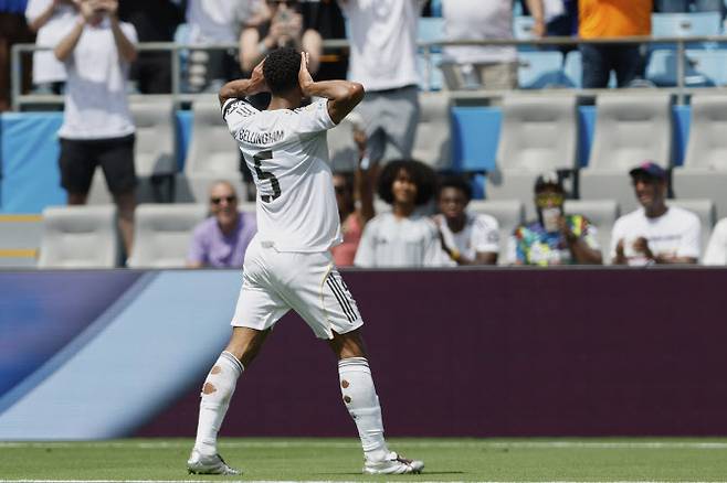 레알 마드리드의 주드 벨링엄이 골을 터뜨린 뒤 세리머니를 하고 있다. 사진=AP PHOTO