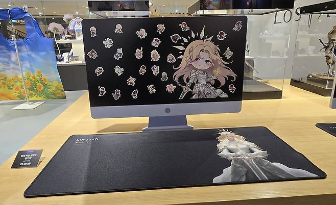 - 집 PC 배경화면도 이렇게 꾸며야겠다