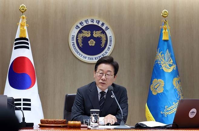 이재명 대통령이 19일 용산 대통령실에서 열린 국무회의에서 발언하고 있다. ⓒ연합뉴스