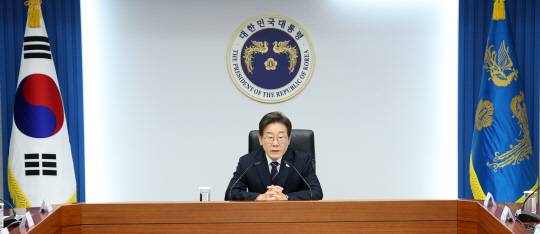 이재명 대통령이 23일 용산 대통령실에서 제1차 수석보좌관회의를 주재하고 있다. [연합뉴스]