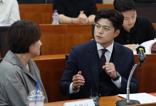 김용태 국민의힘 비상대책위원장(오른쪽). [사진 출처 = 연합뉴스]