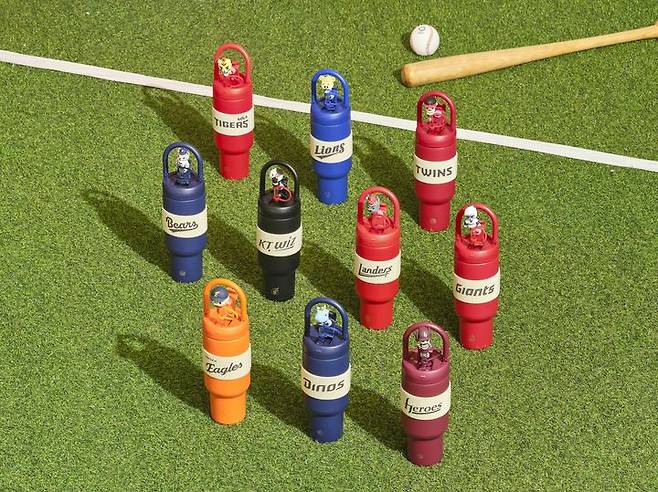 [서울=뉴시스]한국야구위원회(KBO)는 리빙 브랜드 오덴세(odense)와 콜라보레이션 텀블러 제품을 선보인다고 23일 밝혔다. (사진=한국야구위원회 제공) 2025.06.23. photo@newsis.com *재판매 및 DB 금지