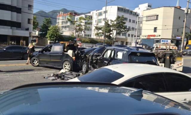 ▲ 추돌사고 현장 ⓒ 연합뉴스