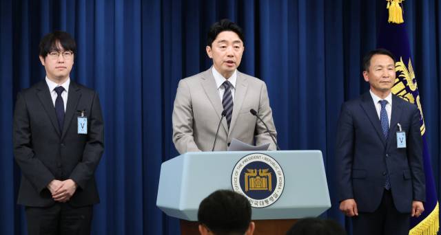 하정우(왼쪽부터) AI미래기획수석, 강훈식 대통령비서실장, 김현종 국가안보실 1차장. 연합뉴스