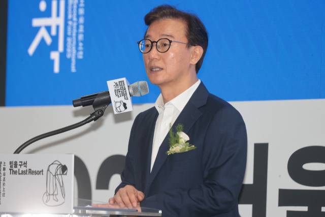 전재수 해수부 장관 후보자가 18일 서울 강남구 삼성동 코엑스에서 열린 2025 서울국제도서전 개막식에서 축사하고 있다. 연합뉴스.