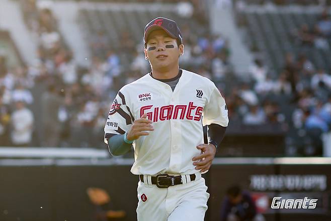 폐출혈로 전열을 이탈한 롯데 장두성이 23일 삼성서울병원 폐식도외과분과에서 재검진을 받았다. 검진 결과 경기 출장에 문제가 없을 정도로 상태가 호전됐다는 소견이 나왔다. 사진제공｜롯데 자이언츠