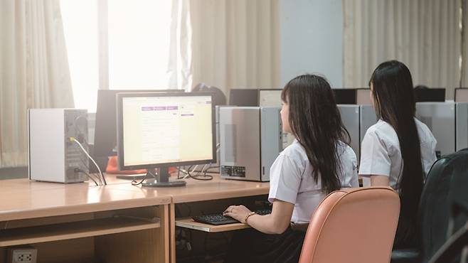 대전시교육청이 지난해 하반기 PC를 분리 발주하면서 6000만원이 넘는 세금을 낭비한 꼴이 됐다. [사진｜게티이미지뱅크]