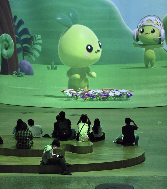 스마일게이트RPG의 '로스트아크' 미디어아트 전시 '빛의 여정' [촬영 김주환]