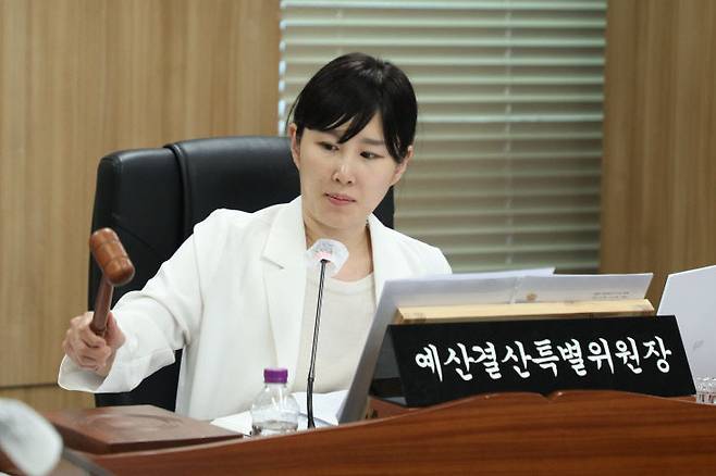 예결위원장 이현정 의원. 사진=시의회 제공.