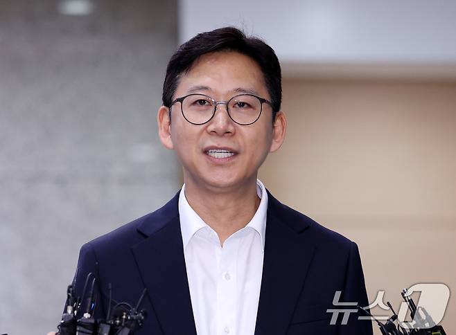 배경훈 과학기술정보통신부 장관 후보자가 24일 오전 서울 종로구 광화문우체국에 마련된 인사청문회 준비 사무실로 첫 출근을 하며 인사말을 하고 있다. 2025.6.24/뉴스1 ⓒ News1 박지혜 기자