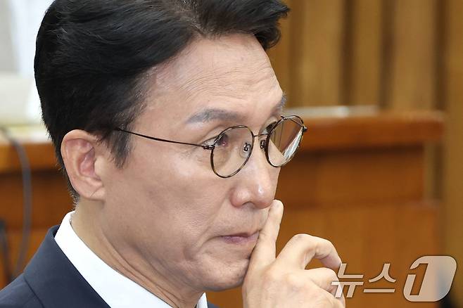 김민석 국무총리 후보자가 24일 오전 서울 여의도 국회에서 열린 인사청문회에 출석해 있다. 2025.6.24/뉴스1 ⓒ News1 이광호 기자