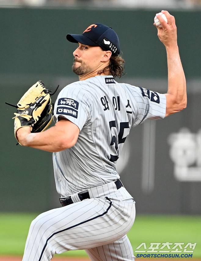 17일 부산 사직야구장에서 열린 한화와 롯데의 경기, 한화 선발투수 와이스가 역투하고 있다. 부산=허상욱 기자wook@sportschosun.com/2025.06.17/