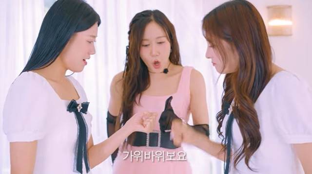음원 공개 후 빠르게 유튜브 조회수를 기록 중인 MV에는 개그우먼 조혜련이 특별 출연했다. 영상 속 조혜련은 다양한 코믹 연기를 펼치며 별사랑과 찰떡 케미를 자랑한다. /유튜브 캡처
