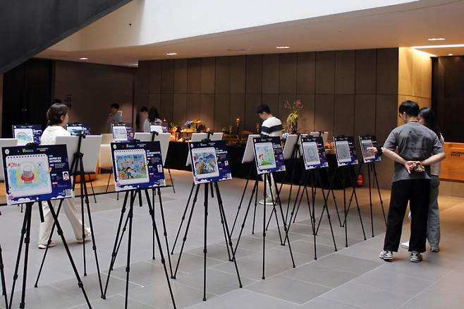 24일 한국기초과학지원연구원과 한국핵융합에너지연구원에서 열린 초등 자녀 그림전시회. NST