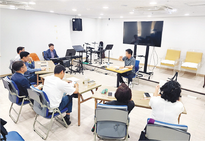 탈북민 목회자 인문학 강의 장면. 강남비전교회 제공