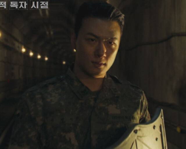 신승호는 영화 '전지적 독자 시점'에서 또 군인 역을 맡아 열연을 펼칠 예정이다. / 영화 '전지적 독자 시점' 예고편