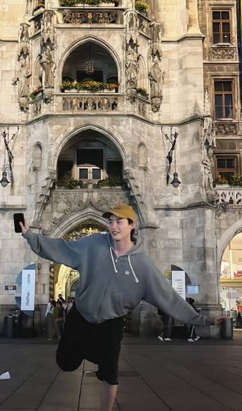 이종석 소셜 미디어