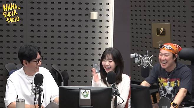 왼쪽부터 지석진, 지예은, 하하 (사진=KBS 쿨FM ‘하하의 슈퍼라디오’ 캡처)