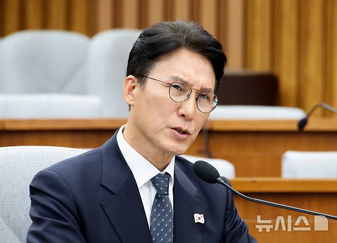 [서울=뉴시스] 김금보 기자 = 김민석 국무총리 후보자가 24일 서울 여의도 국회에서 열린 인사청문회에서 질문에 답하고 있다. 2025.06.24. kgb@newsis.com