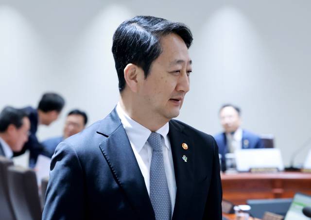 안덕근 산업통상자원부 장관이 24일 서울 용산 대통령실 청사에서 열린 국무회의에 참석하고 있다. 연합뉴스.