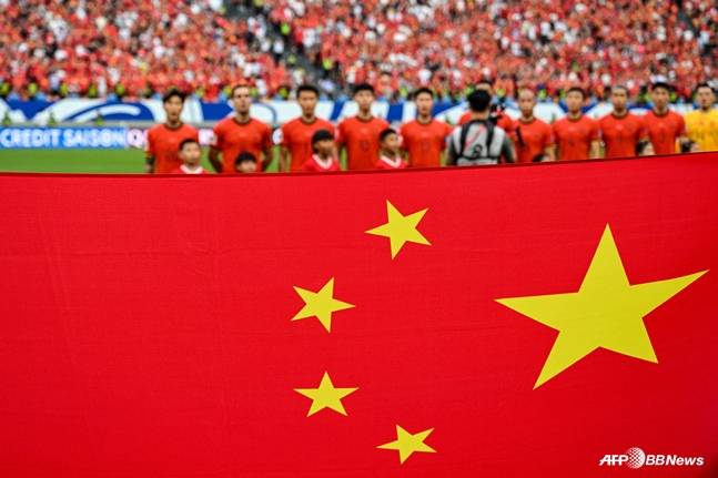 지난 6월 10일 바레인전을 앞두고 중국 축구대표팀이 도열한 모습.  /AFPBBNews=뉴스1